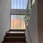 Cozy 2 Bedroom Apartment